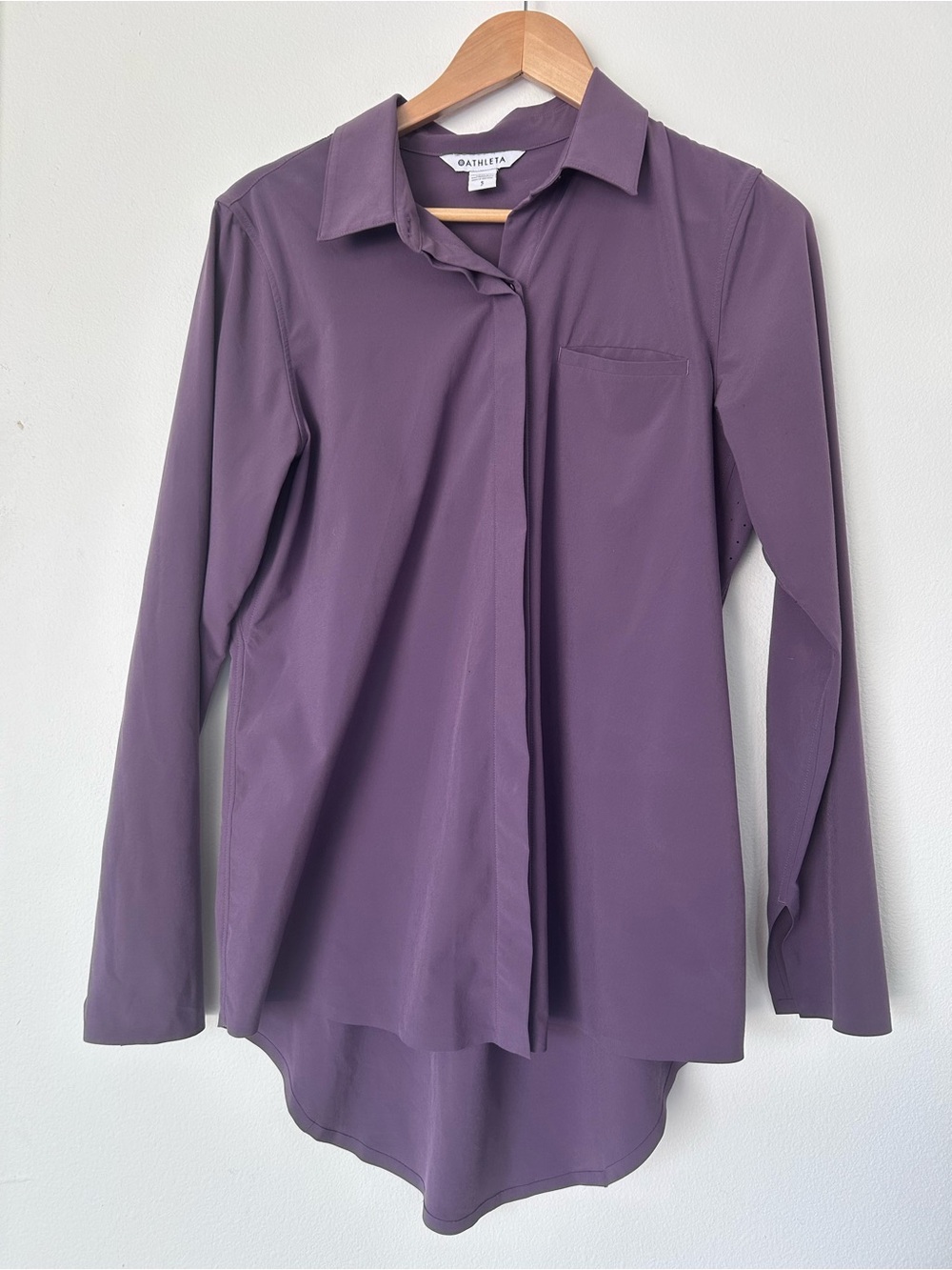 NWOT Athleta Purple Urbanite Long-Sleeve Hidden-Button Shirt Size S